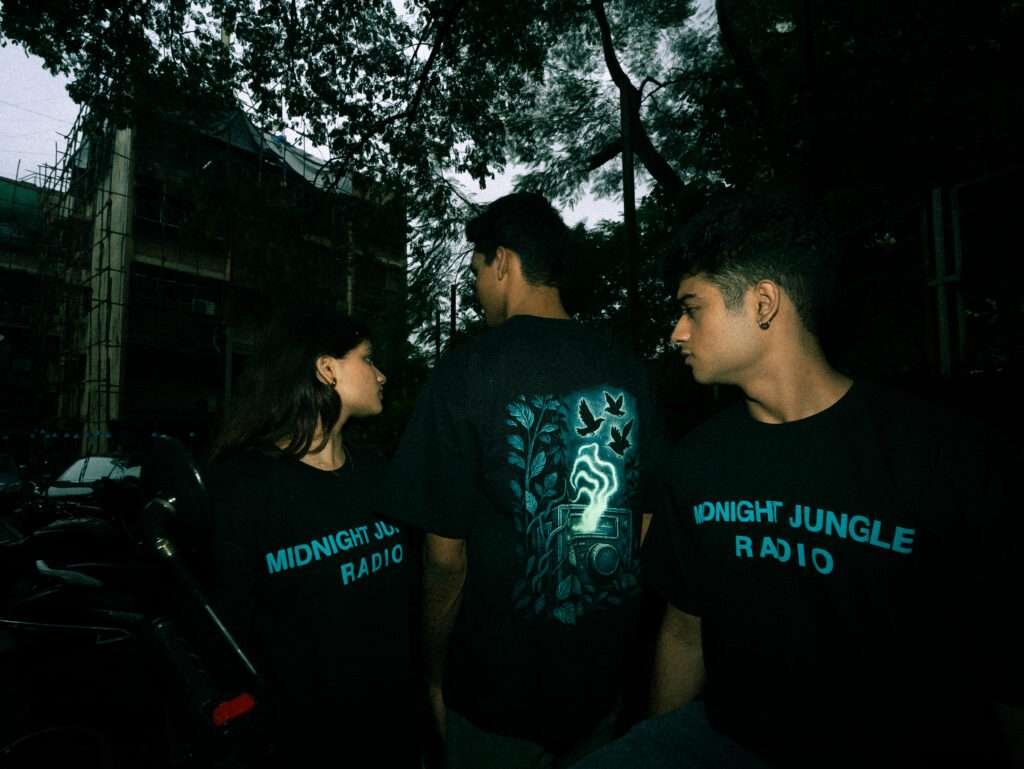 https://cloryco.lexicaldigital.com/product/midnight-jungle-radio-oversized-t-shirt/